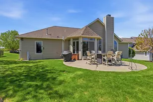 13230 W Foxwood Dr, New Berlin, WI 53151 - Photo 41