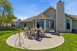 13230 W Foxwood Dr, New Berlin, WI 53151 - Photo 37