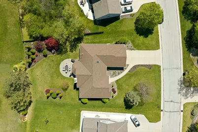 13230 W Foxwood Dr, New Berlin, WI 53151 - Photo 45