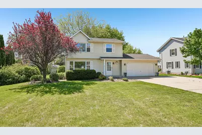 4202  Lake St, Burlington, WI 53105 - Photo 5