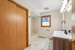4202 Lake St, Burlington, WI 53105 - Photo 21