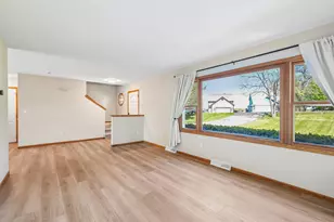4202 Lake St, Burlington, WI 53105 - Photo 9