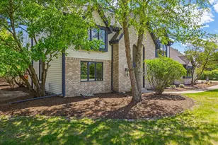 278 Mulberry Dr, Delafield, WI 53018 - Photo 7
