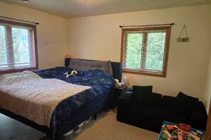 1002 Chrysler Dr, Mishicot, WI 54228 - Photo 9