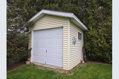 1002  Chrysler Dr, Mishicot, WI 54228 - Photo 17