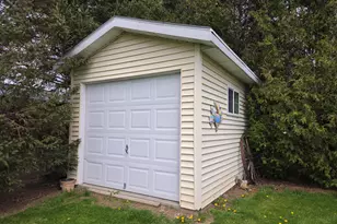 1002 Chrysler Dr, Mishicot, WI 54228 - Photo 17
