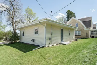 618 N Water St, Watertown, WI 53098 - Photo 25