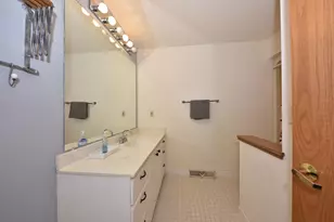 4508 W Westchester Square, West Milwaukee, WI 53214 - Photo 17
