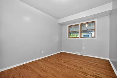 6526 N 54th St, Milwaukee, WI 53223 - Photo 9