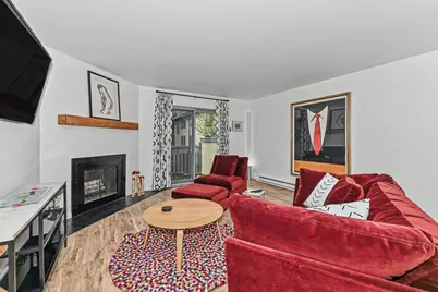 2555 N Lake Dr #3, Milwaukee, WI 53211 - Photo 11