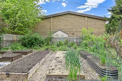 934 N 29th St, Milwaukee, WI 53208 - Photo 37