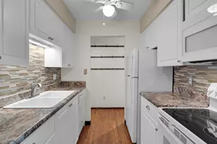 1270 Wisconsin St, Lake Geneva, WI 53147 - Photo 3