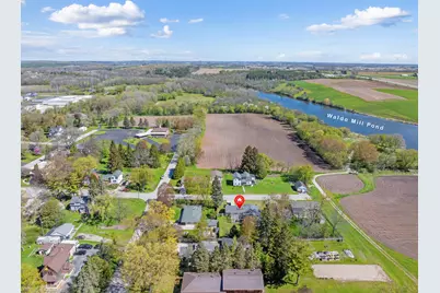 521 W 3rd St, Waldo, WI 53093 - Photo 37