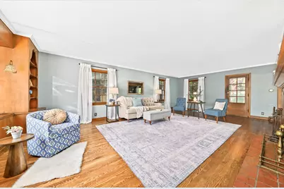 8022  Jackson Park Blvd, Wauwatosa, WI 53213 - Photo 7