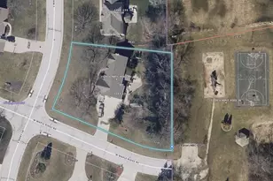 13370 W Maple Ridge Rd, New Berlin, WI 53151 - Photo 53