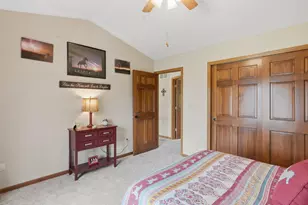 13370 W Maple Ridge Rd, New Berlin, WI 53151 - Photo 37