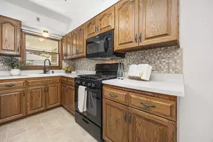 250 S Hine Ave, Waukesha, WI 53188 - Photo 7