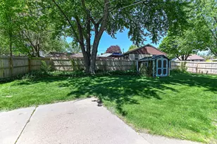 541 N 109th St, Wauwatosa, WI 53226 - Photo 29