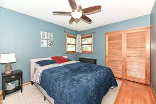 541 N 109th St, Wauwatosa, WI 53226 - Photo 13