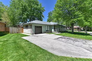541 N 109th St, Wauwatosa, WI 53226 - Photo 3