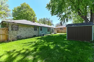 541 N 109th St, Wauwatosa, WI 53226 - Photo 27
