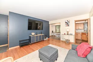 541 N 109th St, Wauwatosa, WI 53226 - Photo 9