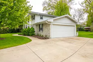 12155 W Luther Ave, Hales Corners, WI 53130 - Photo 23