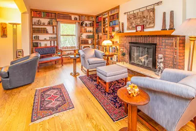 12155 W Luther Ave, Hales Corners, WI 53130 - Photo 9