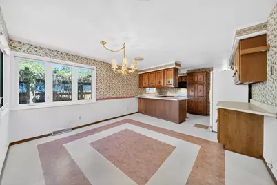 2506  Geele Ave, Sheboygan, WI 53083 - Photo 5