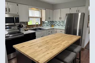 229 S Claremont Rd, Saukville, WI 53080 - Photo 7