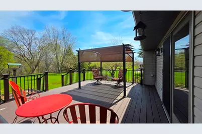 1209  Stonebridge Dr, Howards Grove, WI 53083 - Photo 33