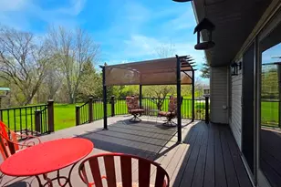 1209 Stonebridge Dr, Howards Grove, WI 53083 - Photo 33