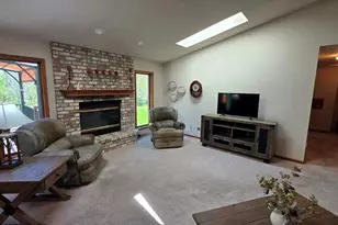 1209 Stonebridge Dr, Howards Grove, WI 53083 - Photo 5