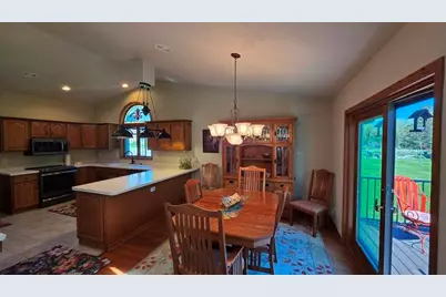 1209  Stonebridge Dr, Howards Grove, WI 53083 - Photo 9