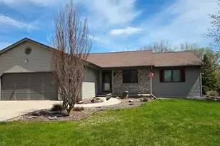 1209 Stonebridge Dr, Howards Grove, WI 53083 - Photo 39