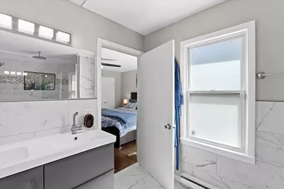 3421 S Quincy Ave, Milwaukee, WI 53207 - Photo 13
