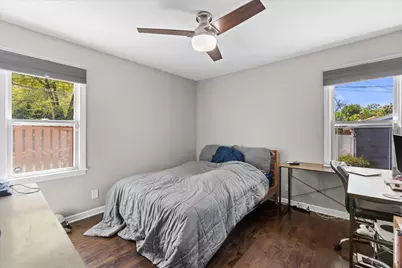 3421 S Quincy Ave, Milwaukee, WI 53207 - Photo 15