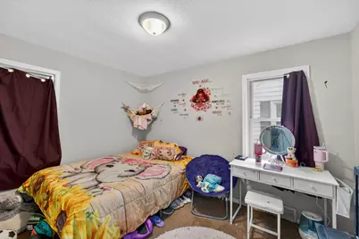 8601 W Melvina St, Milwaukee, WI 53222 - Photo 11
