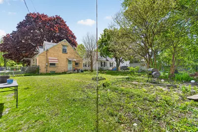8601 W Melvina St, Milwaukee, WI 53222 - Photo 15