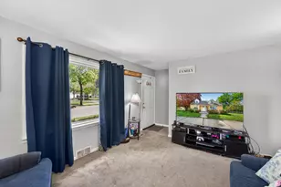 8601 W Melvina St, Milwaukee, WI 53222 - Photo 5