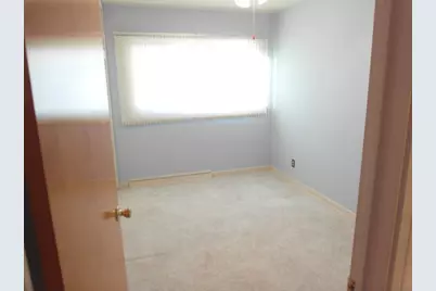 176 W Armour Ave, Milwaukee, WI 53207 - Photo 11
