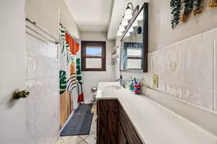 9600 W Morgan Ave, Milwaukee, WI 53228 - Photo 11