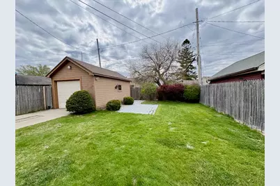 2610  Lasalle St, Racine, WI 53402 - Photo 3