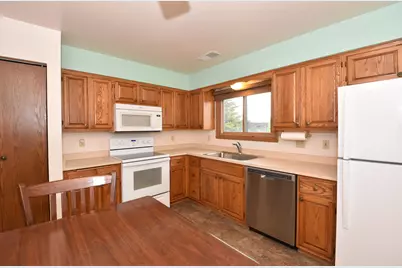 5521  Cambridge Ln #6, Racine, WI 53406 - Photo 11