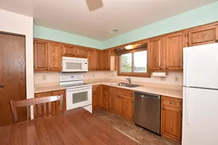 5521 Cambridge Ln, Racine, WI 53406 - Photo 11