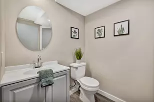 11549 N Meadowbrook Dr, Mequon, WI 53097 - Photo 17