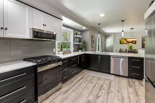 11549 N Meadowbrook Dr, Mequon, WI 53097 - Photo 5