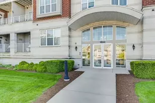3862 S Lake Dr, Saint Francis, WI 53235 - Photo 5