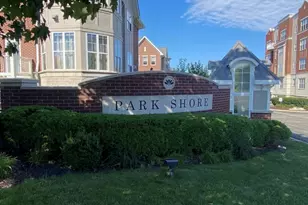 3862 S Lake Dr, Saint Francis, WI 53235 - Photo 1