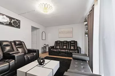 1411 W Edgerton Ave #V, Milwaukee, WI 53221 - Photo 5